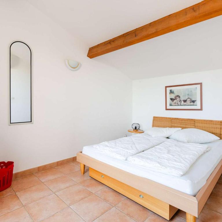 Pavillon climatisé 4 pièces avec WIFI, proche plage, terrasse, barbecue, park. privatif, animaux admis - FR-1-409-249 - Villa - 9