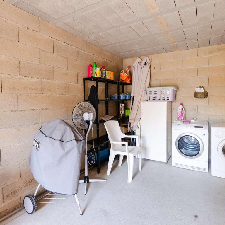 Pavillon climatisé 4 pièces avec WIFI, proche plage, terrasse, barbecue, park. privatif, animaux admis - FR-1-409-249 - Villa - 17