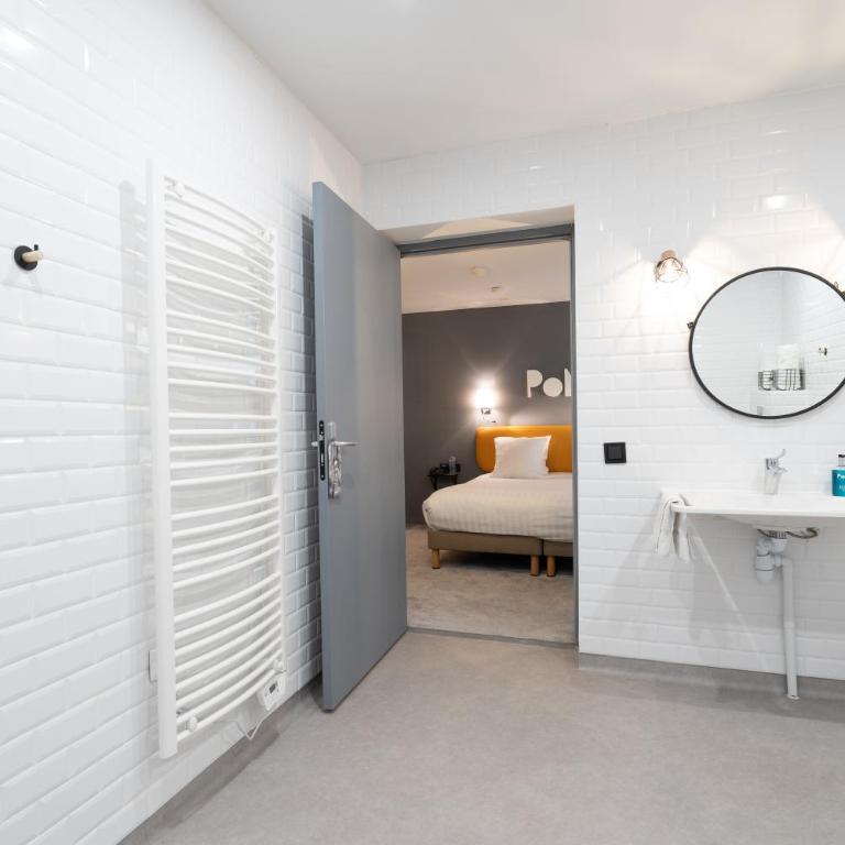 PoMo Hôtel & Restaurant - Chambre Double - Accessible aux Personnes à Mobilité Réduite - 2
