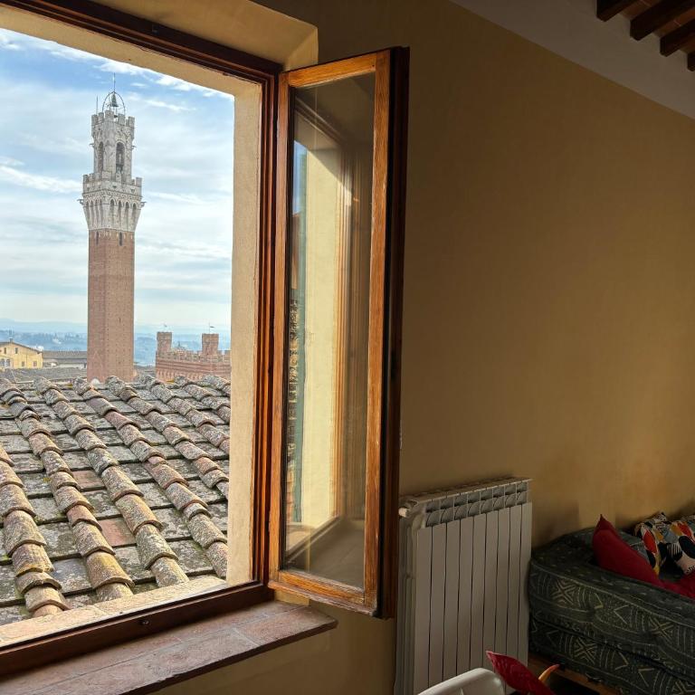 Il NIDO-Attico Siena Centro con vista Duomo e Torre Del Mangia - Appartamento - 12