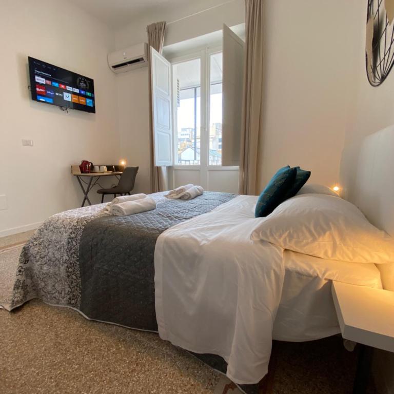 Conte Cavour - Appartamento con 2 Camere da Letto - 4