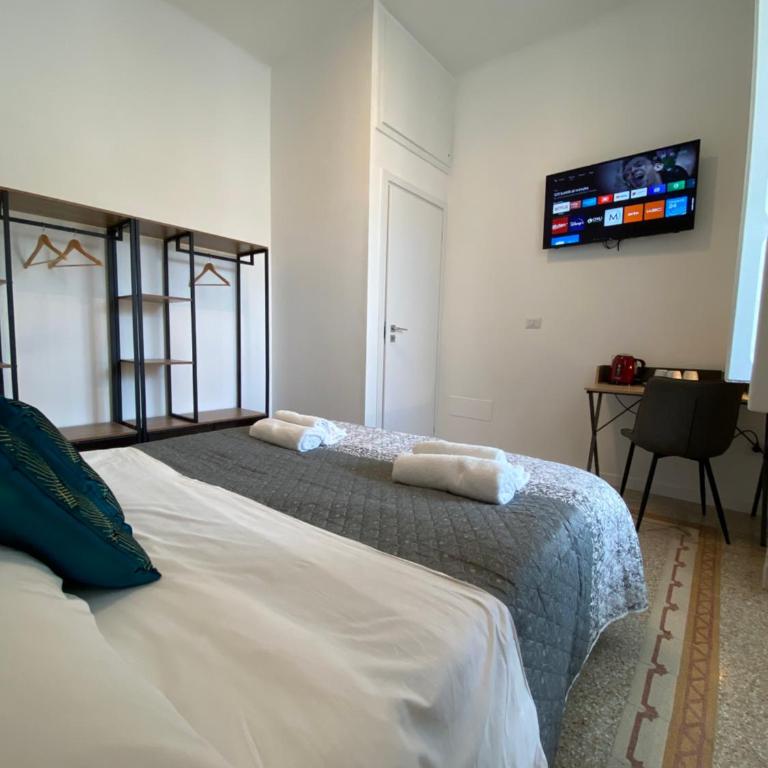 Conte Cavour - Appartamento con 2 Camere da Letto - 16