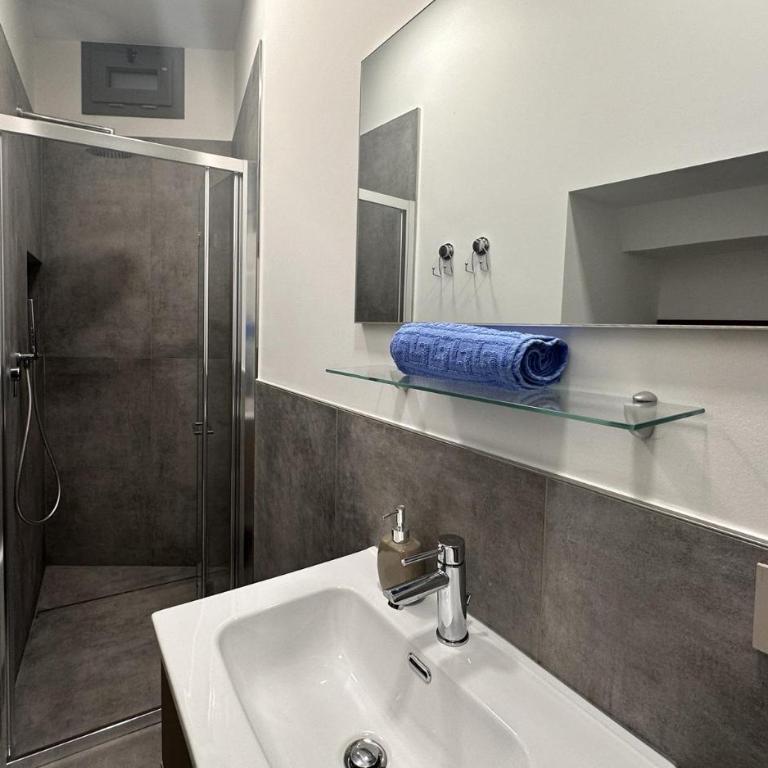 Mulino Royal – Argegno Lake Como - Casa con 2 Camere da Letto - 9