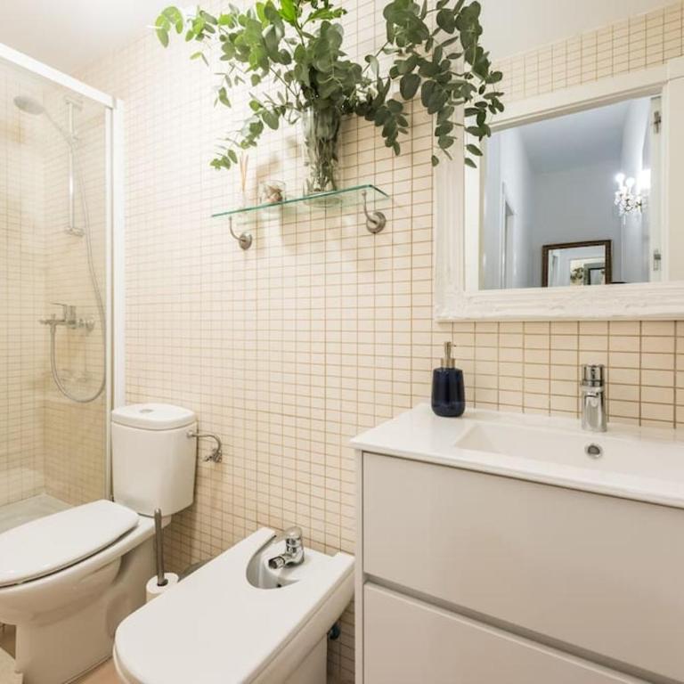 WoW! LATINA PALACE, Cent 2br 2ba LIFT - Apartment mit 2 Schlafzimmern - 2