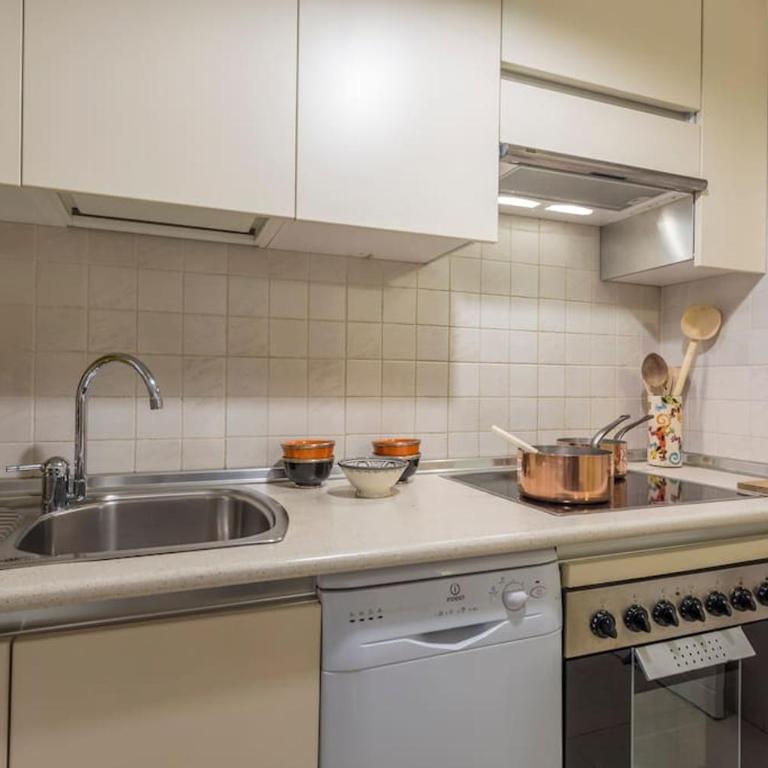 WoW! LATINA PALACE, Cent 2br 2ba LIFT - Apartment mit 2 Schlafzimmern - 30