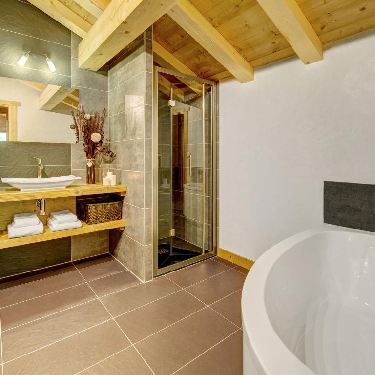 Chalets des Aravis Kitz et Buhel avec Jacuzzi 12 et 15 personnes - Chalet - 19