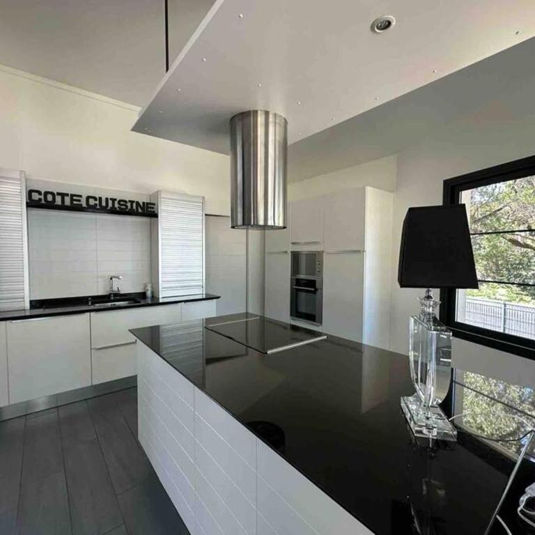 Maison du Lac avec Lagon, Spa de Nage, Jacuzzi - Villa - 34