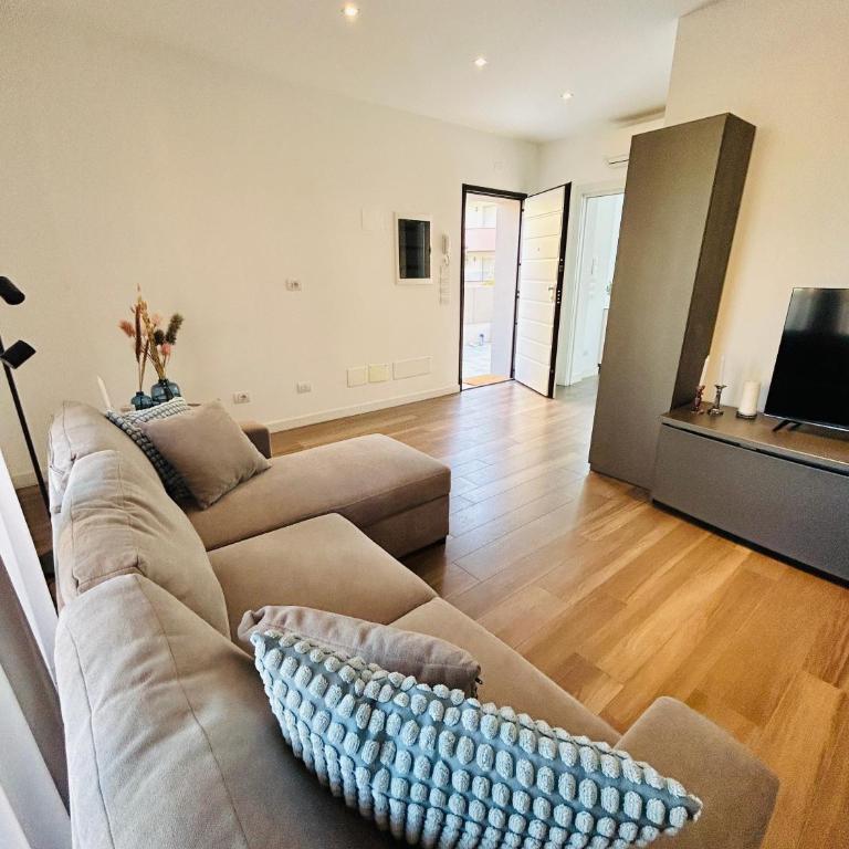 Menotti Attico-Flexrent Immobiliare Abissinia - Two-Bedroom Apartment - 4