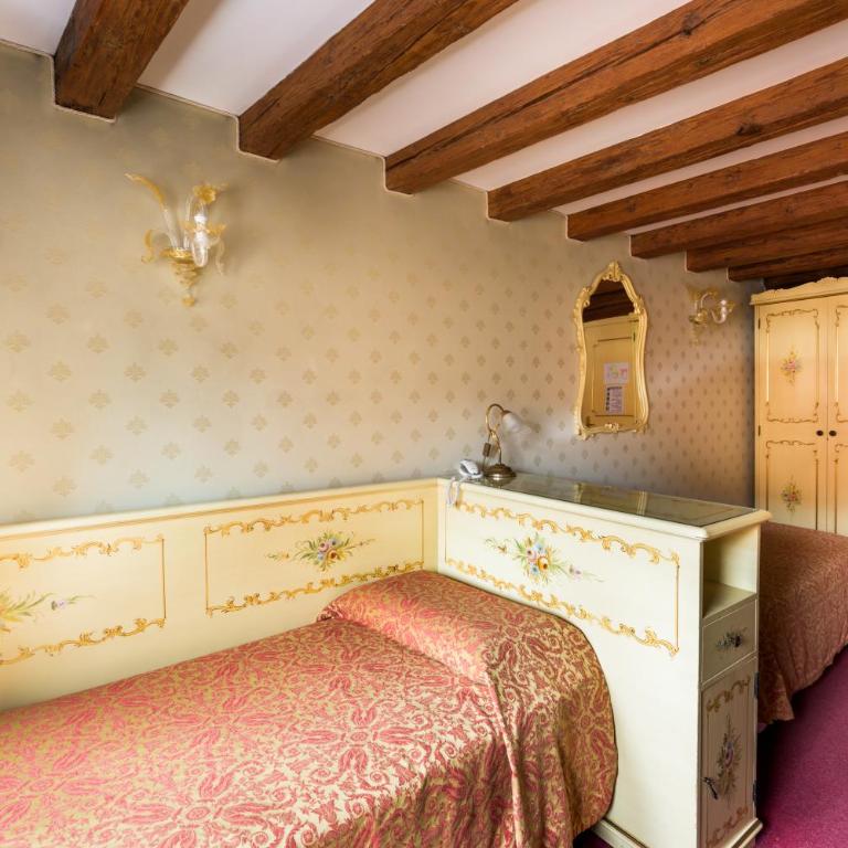 Locanda Al Leon - Camera Budget Doppia con Letti Singoli - 7