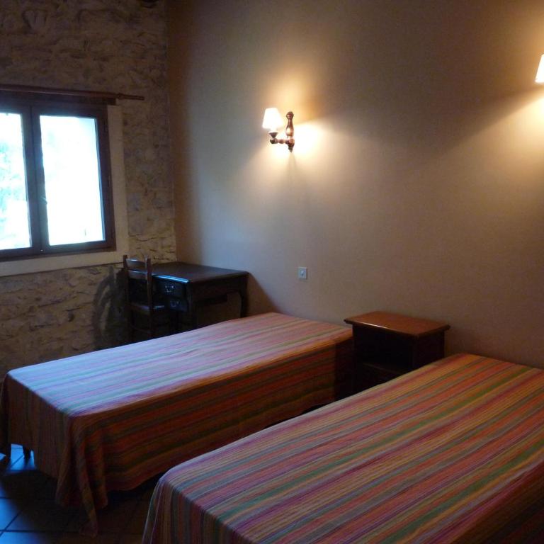 Mas des Esclots - Single Room with Garden View - 9