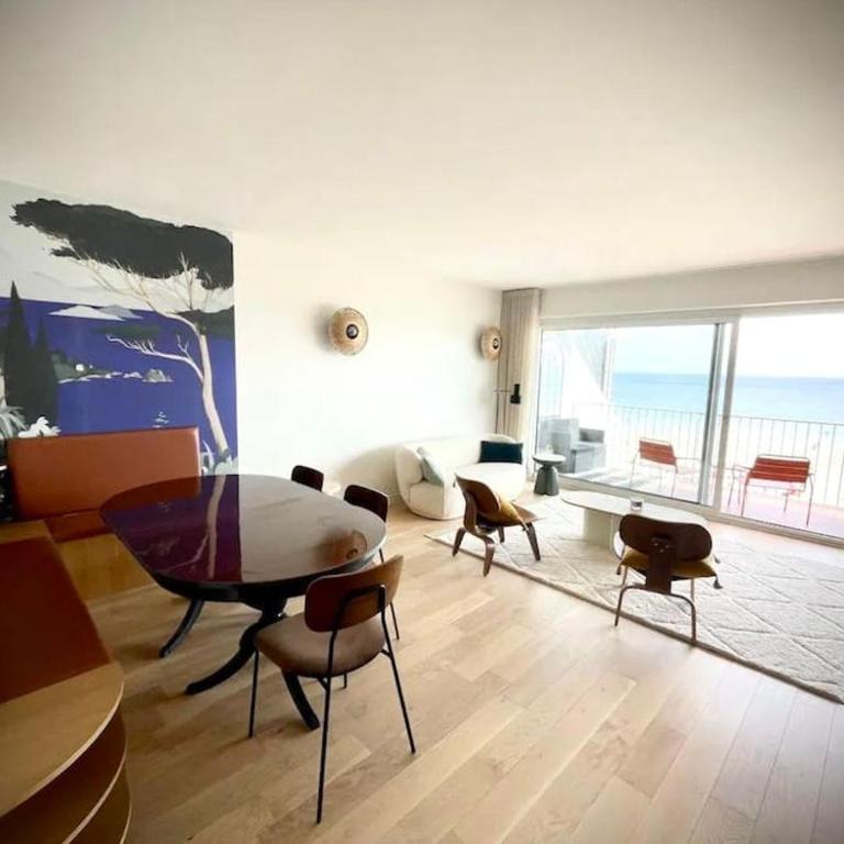 Vue mer La Baule : Le Carina - Two-Bedroom Apartment - 1