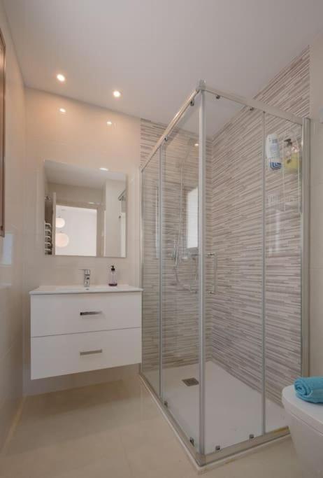 Privatunterkunft mit großer Poolanlage, Meerblick - Apartamento de 2 dormitorios - 4