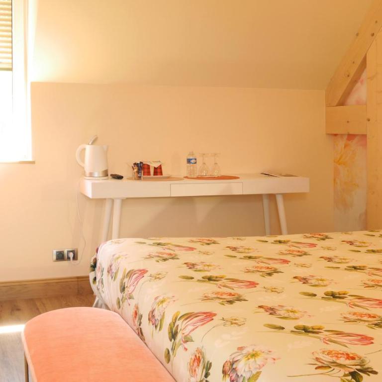 Domaine du Clos Fleuri - Spa - Chambre Lit Queen-Size - Vue sur Mer - 3