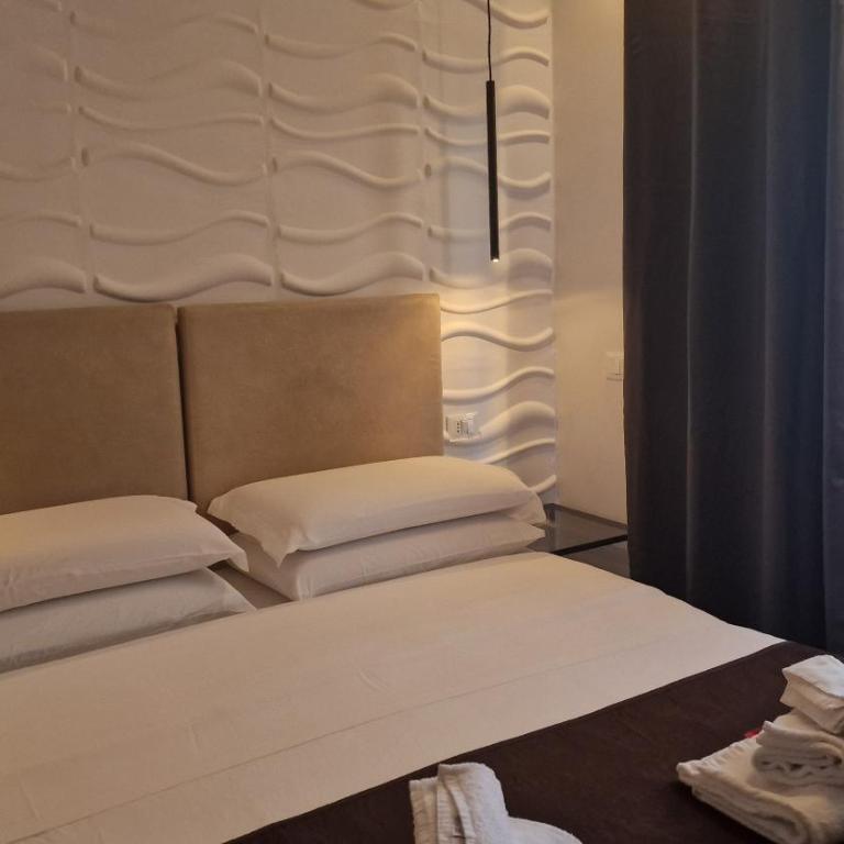 Living - Deluxe Twin Room - 1