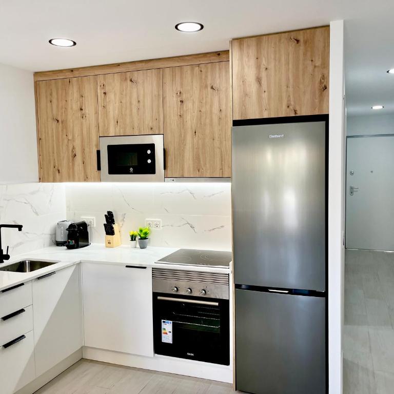 Perseo by Albir Proper Properties - One-Bedroom Apartment - 13