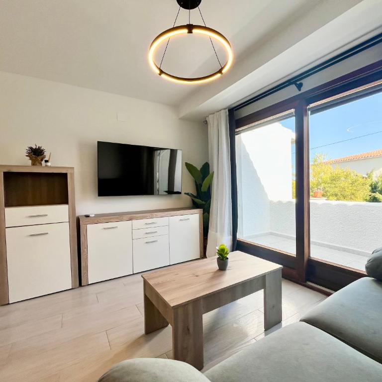 Perseo by Albir Proper Properties - One-Bedroom Apartment - 11