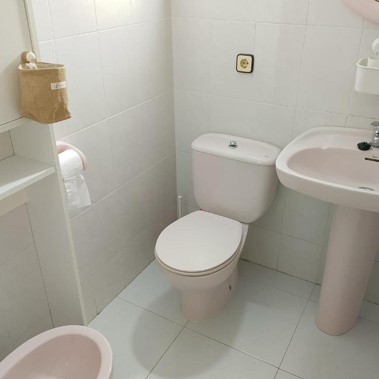 BAJO CON JARDIN PRIVADO Y PISCINA - Font Nova - Apartamento de 2 dormitorios - 14