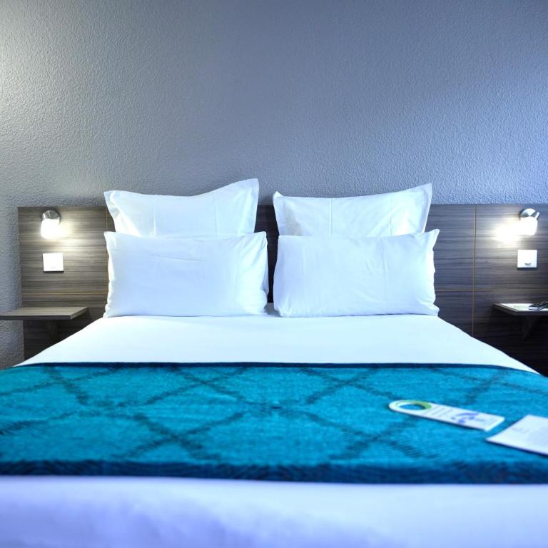 Sure Hotel by Best Western Biarritz Aeroport - Chambre Lit Queen-Size Familiale avec 2 Lits Simples - 3