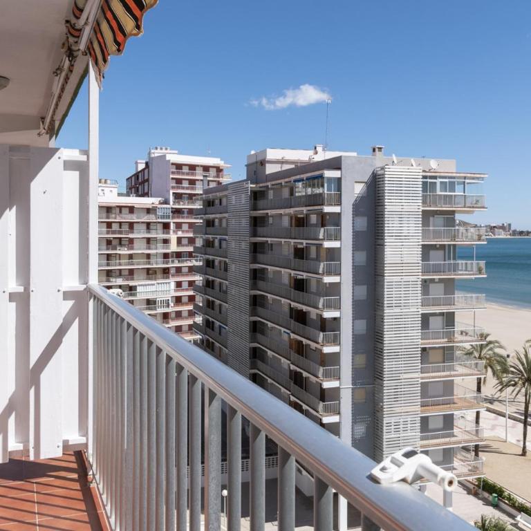 Montemar, C-8º-22 - Apartment with Sea View - 4