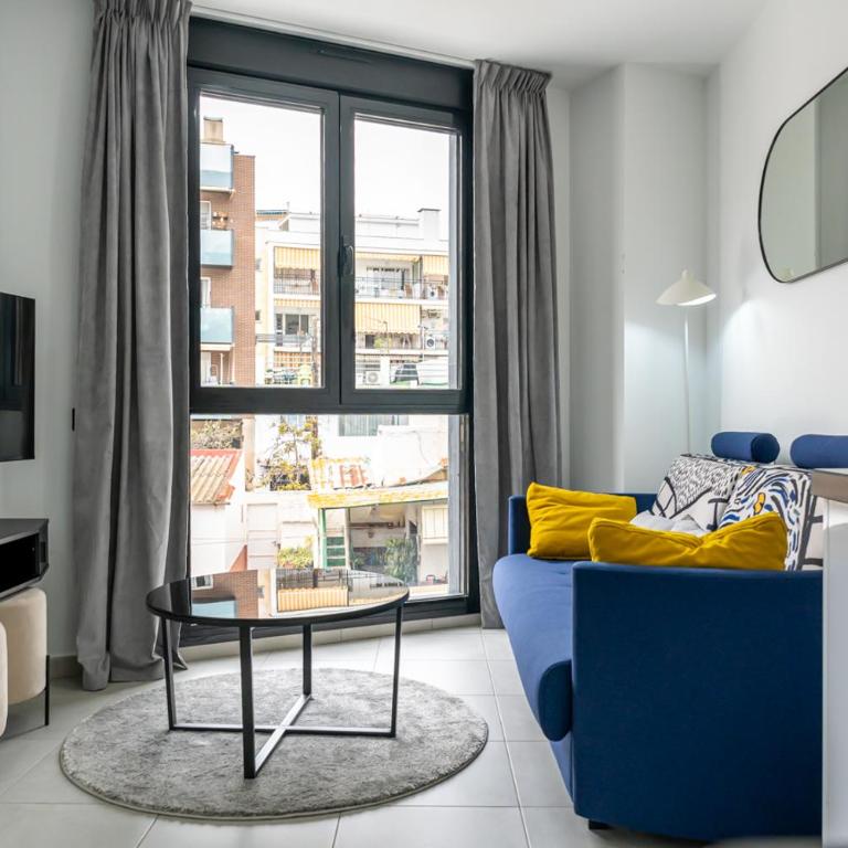 Modern Wave Escape apartment with private parking and rooftop pool BY NAMASTE ELITE - One-Bedroom Apartment - 4