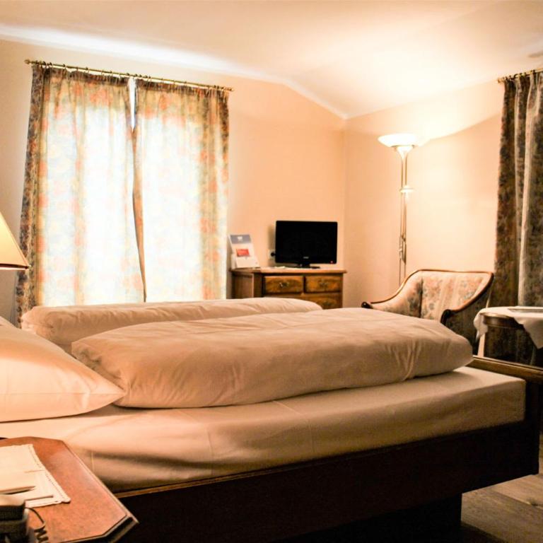 Hotel Regina - Double Room with Balcony - 2