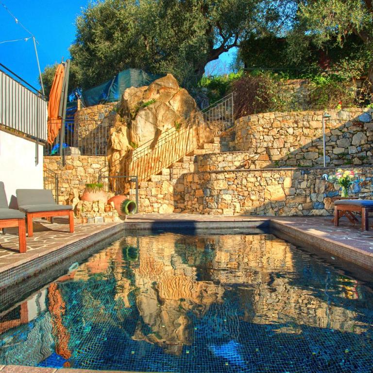 Casa con 2 camere da letto,piscina jacuzzi AC wifi e bici elettriche - Casa con 2 Camere da Letto - 16