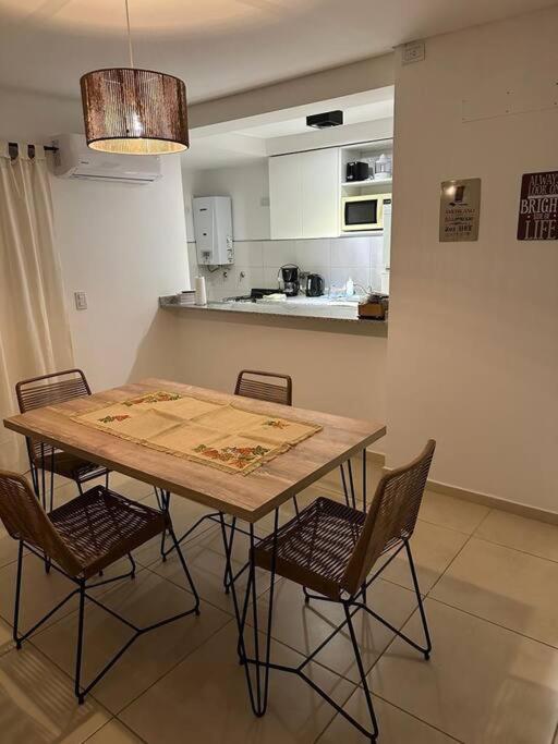 Cálido departamento de categoría en complejo con seguridad - Apartamento de 2 dormitorios - 3