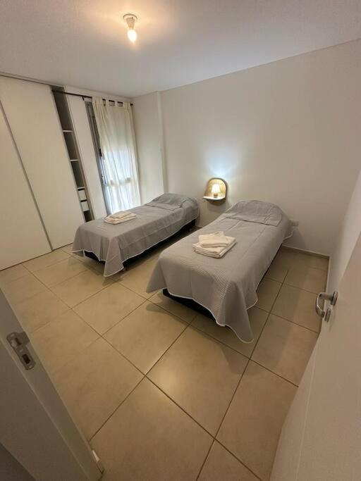 Cálido departamento de categoría en complejo con seguridad - Apartamento de 2 dormitorios - 7