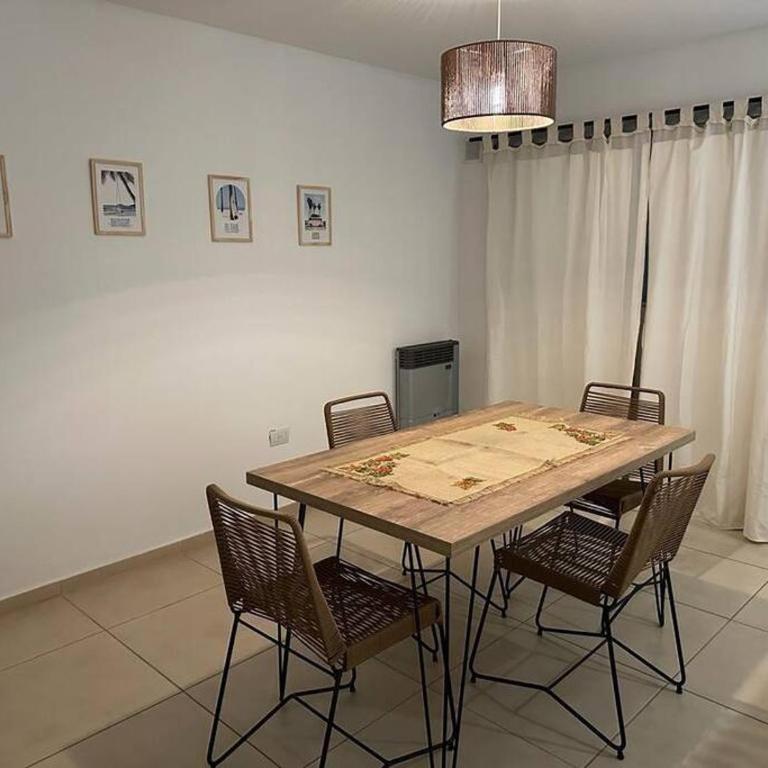 Cálido departamento de categoría en complejo con seguridad - Apartamento de 2 dormitorios - 14