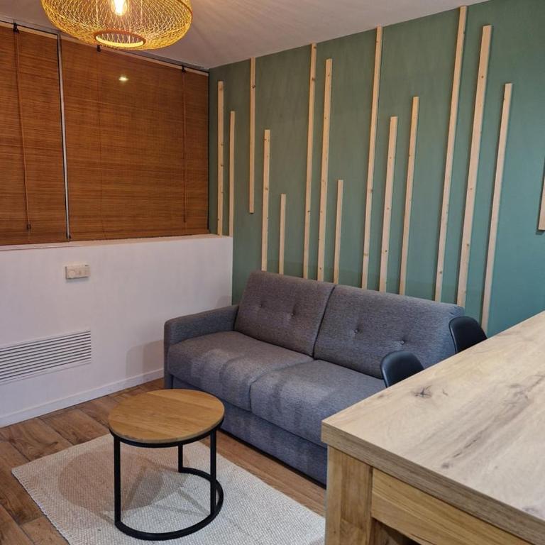 Cosy Haven 5 min from Nice Carnival Hyper-Center! - Appartement - 9