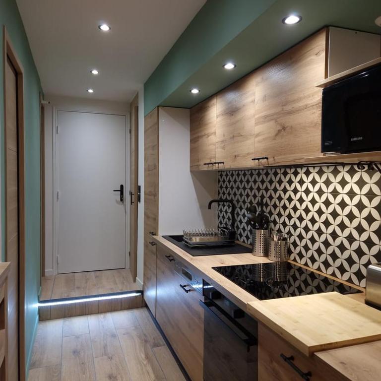 Cosy Haven 5 min from Nice Carnival Hyper-Center! - Appartement - 3
