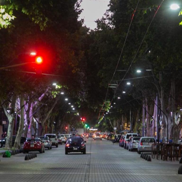 Departamento cómodo en pleno centro de Mendoza - Apartamento de 3 dormitorios - 25