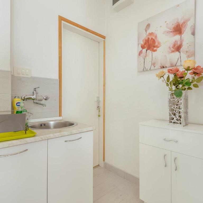 Suberic Apartments - Apartment with Terrace - 5