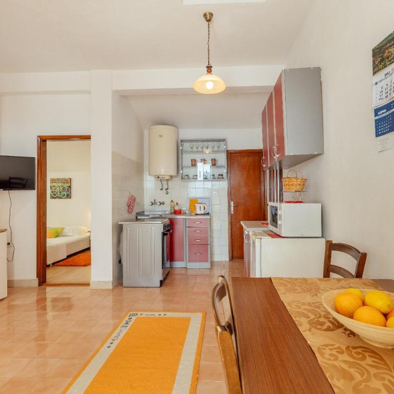 Suberic Apartments - Apartment with Terrace - 11