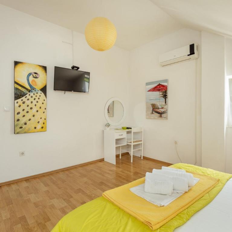 Suberic Apartments - Apartment with Terrace - 9