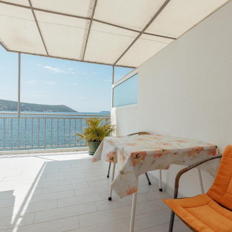 Suberic Apartments - Apartment with Terrace - 11