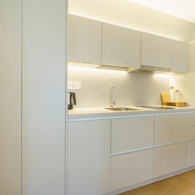 Fisa Rentals Ramblas Apartments - One-Bedroom Apartment - 5