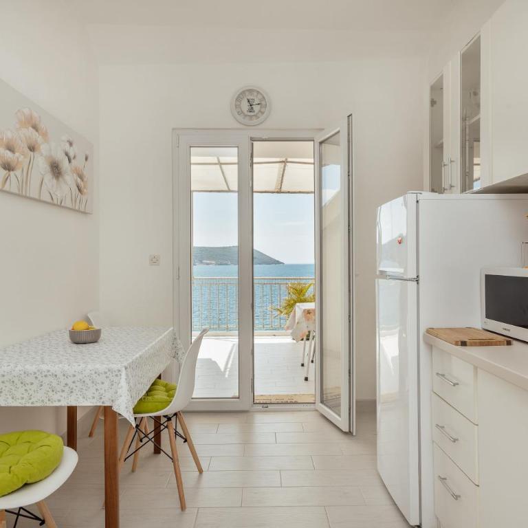 Suberic Apartments - Apartment with Terrace - 2