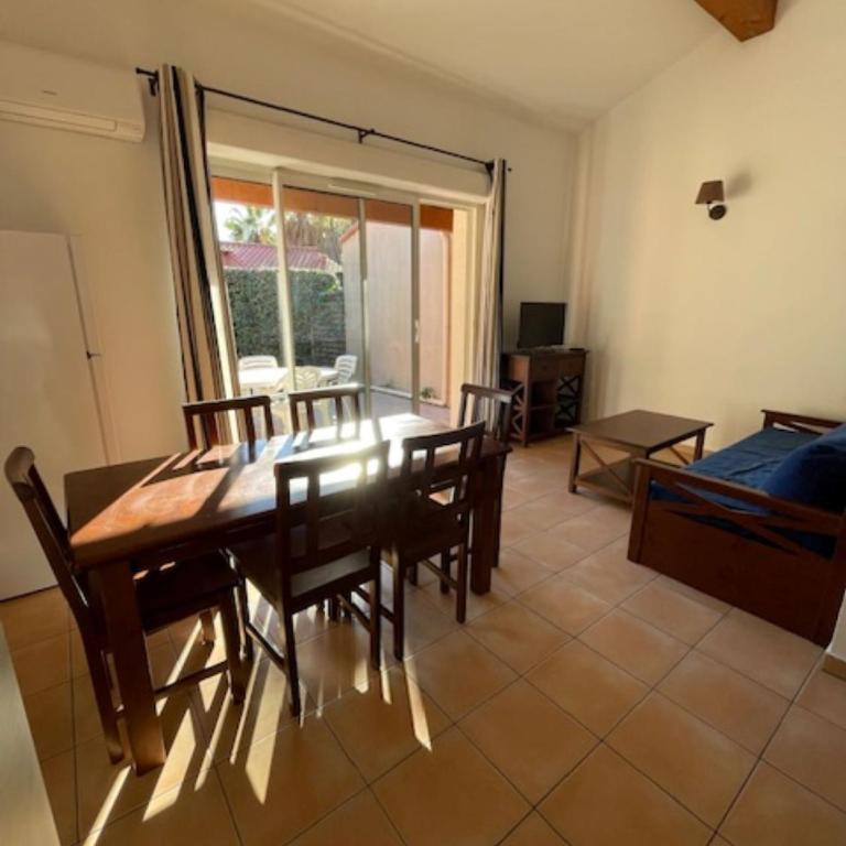 Carro, proche de la mer, appartement 2 chambres - Three-Bedroom Apartment - 3