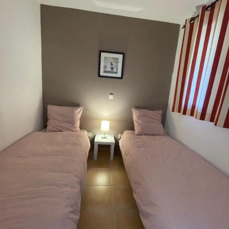 Carro, proche de la mer, appartement 2 chambres - Three-Bedroom Apartment - 7