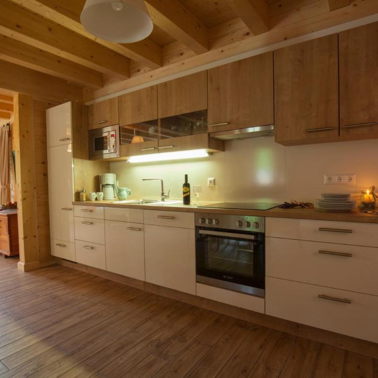 Arlitscherhof Ferienwohnungen und Chalets - Apartment - 3