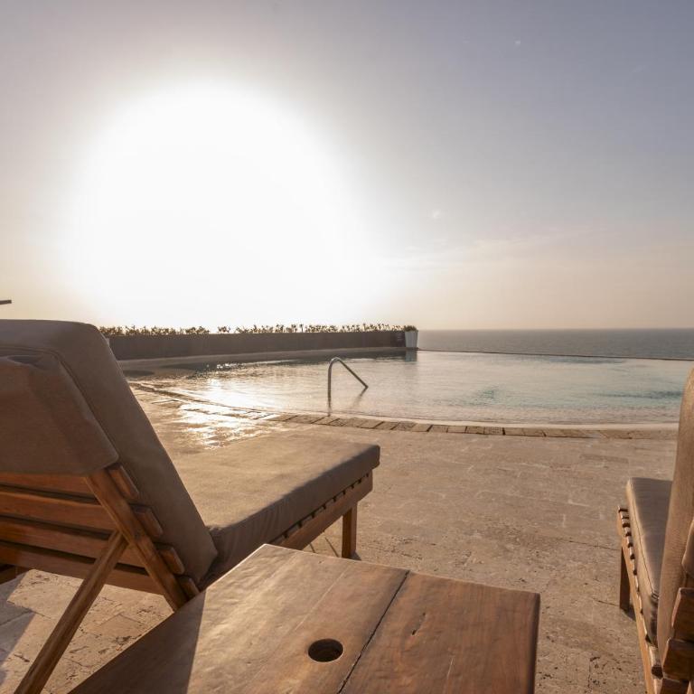 Luxury 3BR Apto. Salida a Playa Piscina Jacuzzi - Three-Bedroom Apartment - 36