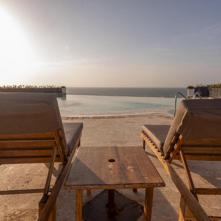 Luxury 3BR Apto. Salida a Playa Piscina Jacuzzi - Three-Bedroom Apartment - 19