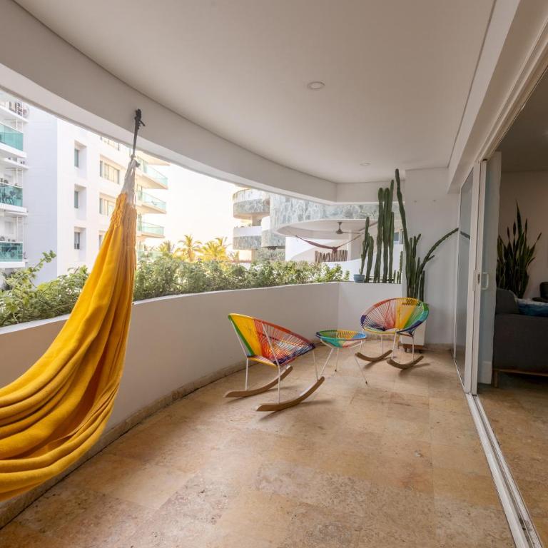 Luxury 3BR Apto. Salida a Playa Piscina Jacuzzi - Three-Bedroom Apartment - 4