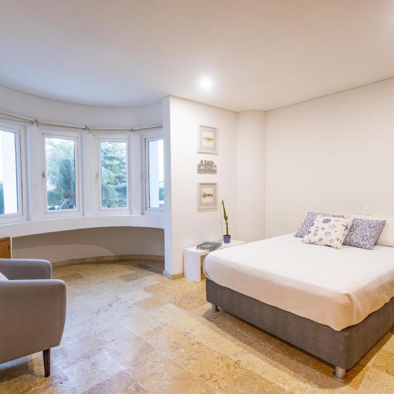Luxury 3BR Apto. Salida a Playa Piscina Jacuzzi - Three-Bedroom Apartment - 13