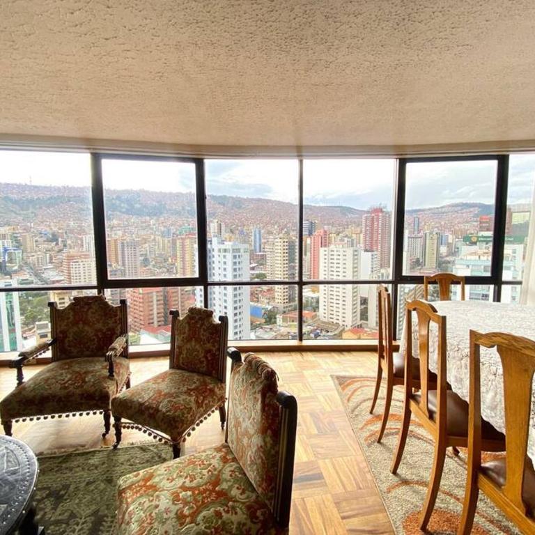 Dept. Céntrico en La Paz con bella vista - Apartamento de 3 dormitorios - 29