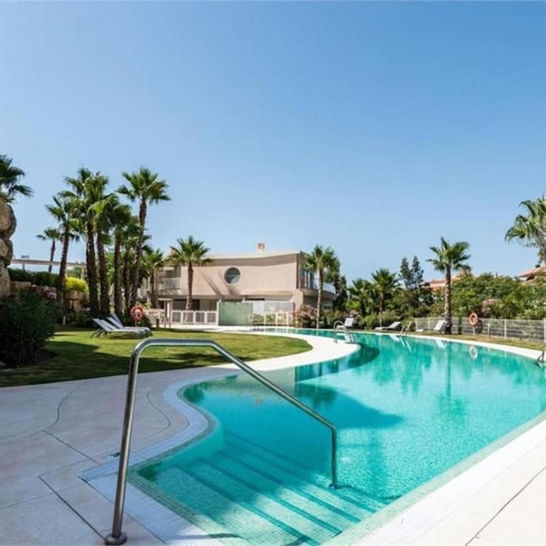 Olene Apartment, Hill Collection - Two-Bedroom Apartment - 1