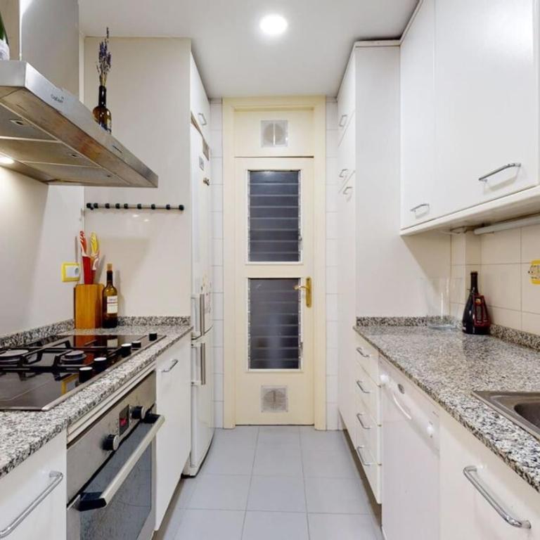 The Collection Barcelona - Modern and bright three-bedroom in Eixample - Apartment - 18