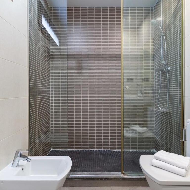The Collection Barcelona - Sunny Atico with Terrace in Pl Universitat! - Apartamento - 10