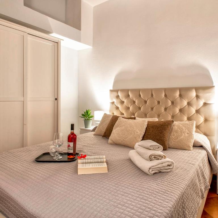 Sa Domo Apartments - One-Bedroom Apartment - Split Level - 1